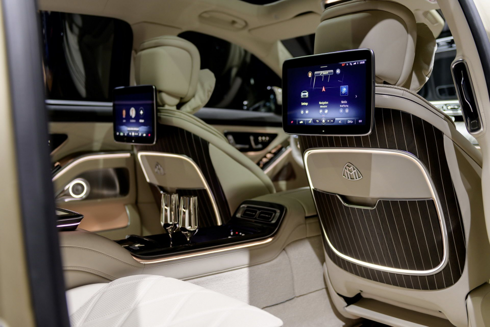Mercedes Benz Maybach 2021