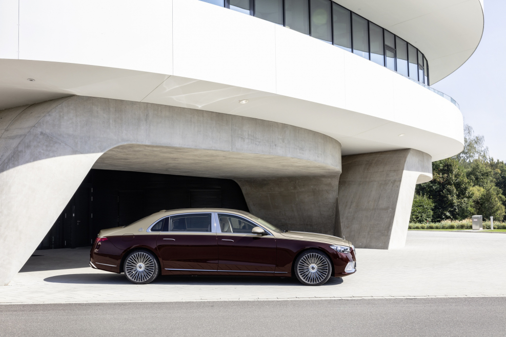 Mercedes Benz s class Maybach 2021