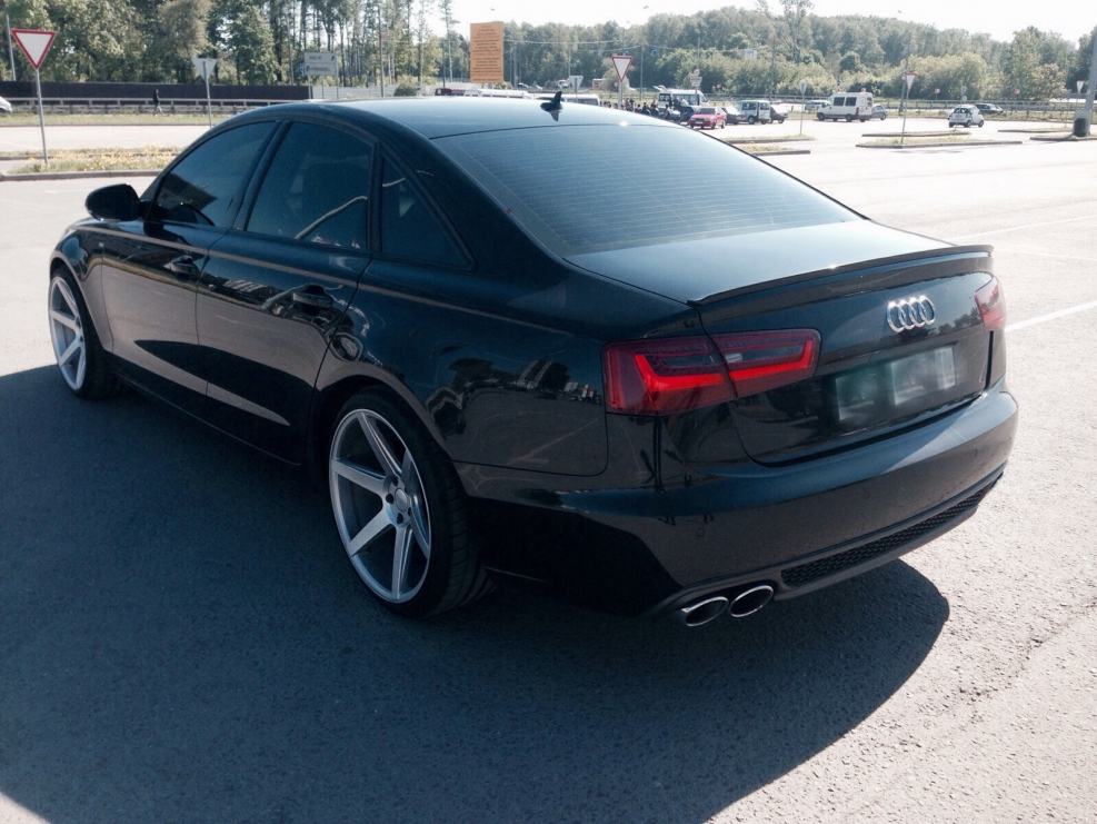 Audi a6 c6 черная тонированная