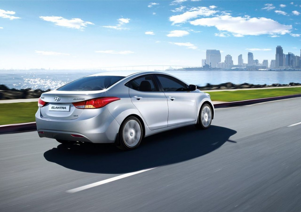 Hyundai Elantra 5 поколения