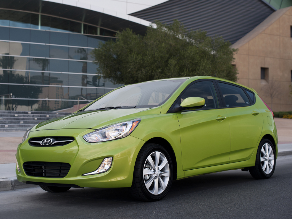 Hyundai Accent 2012 хэтчбек