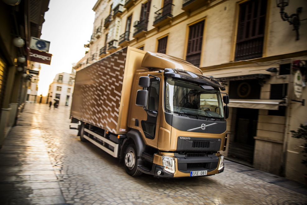 Volvo FL 2020