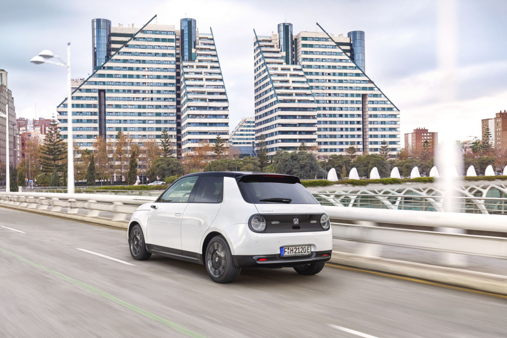 Honda e фото