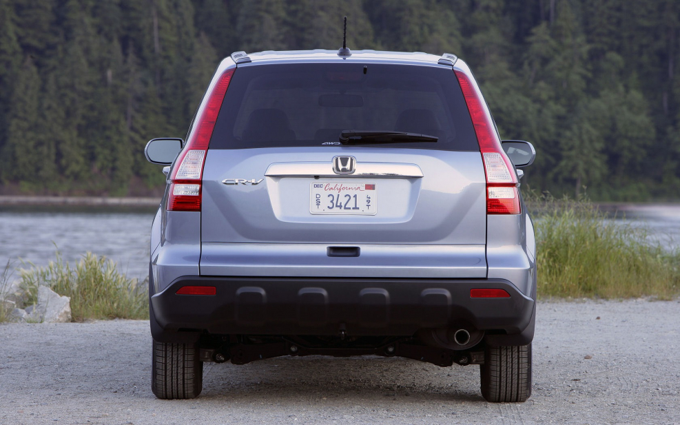 Хонда CR-V сзади 2008