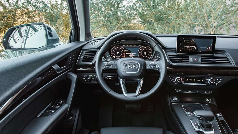 Ауди q5 2010 салон