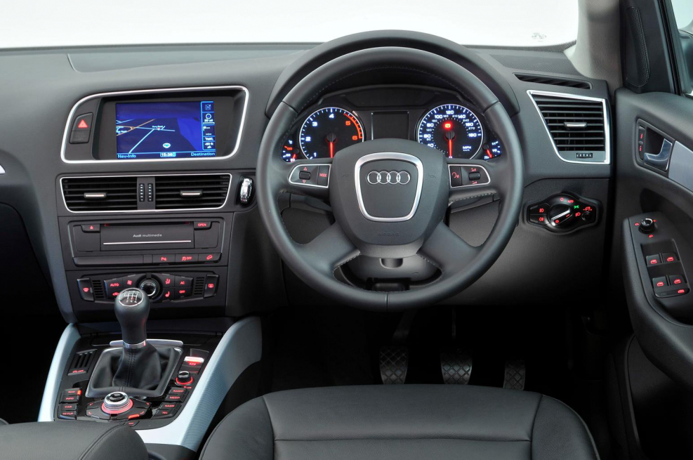 Audi q5 салон