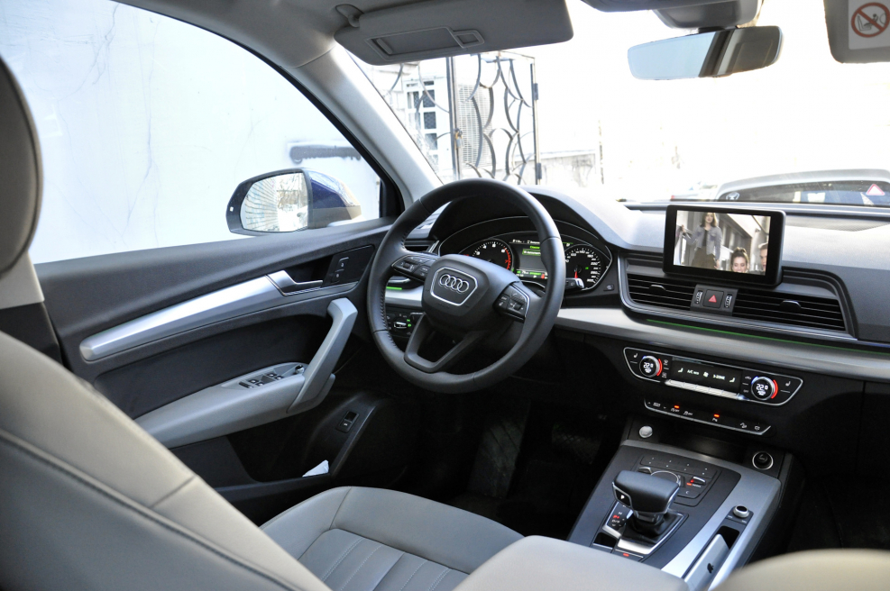 Ауди q5 2020 салон