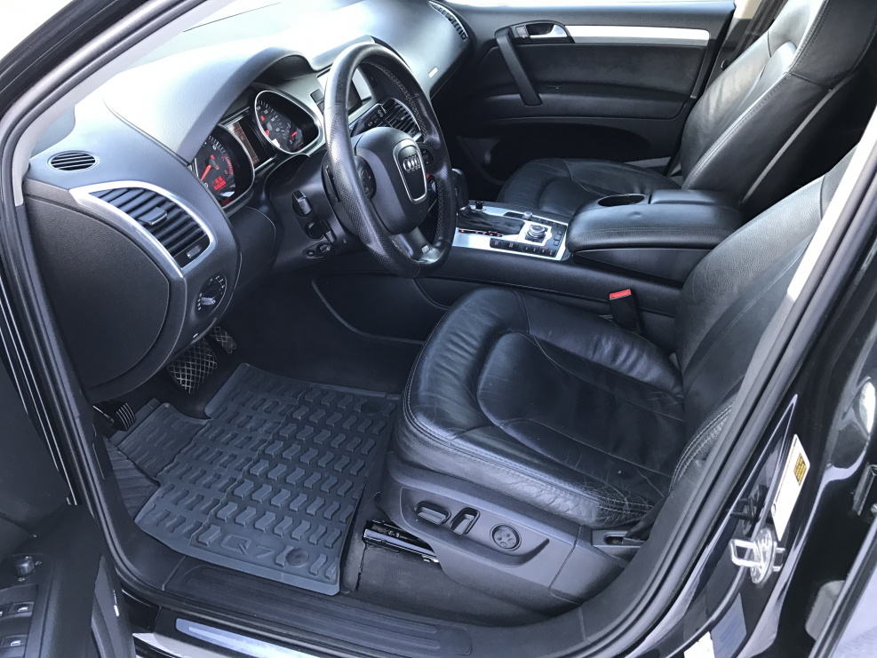 Audi q5 задний ряд