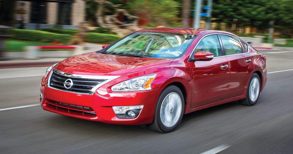 Nissan Altima год: 2013