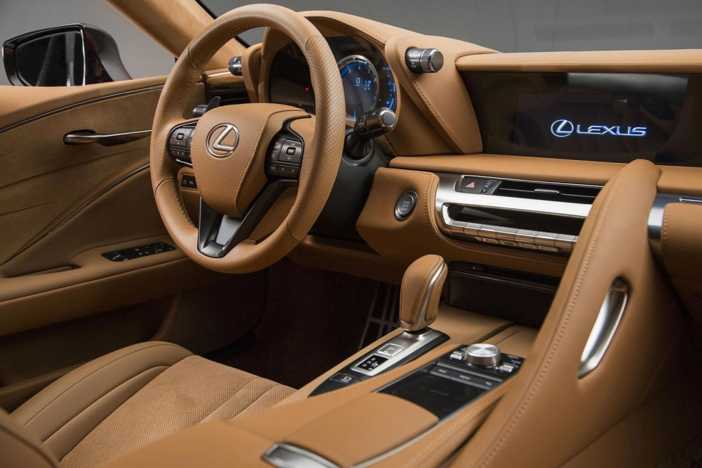 Lexus LC 500 2020 салон