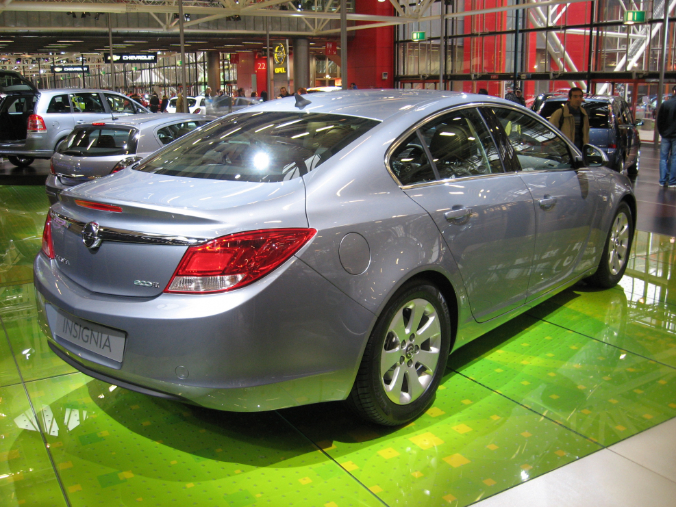 Opel Insignia Green
