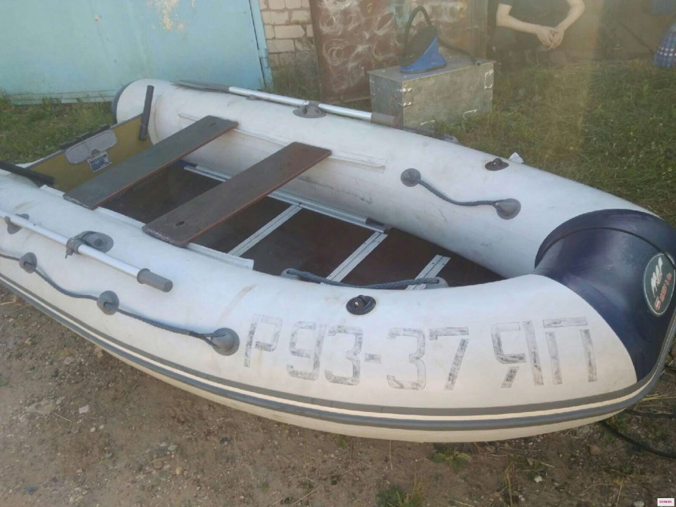 Лодка Кайман 350
