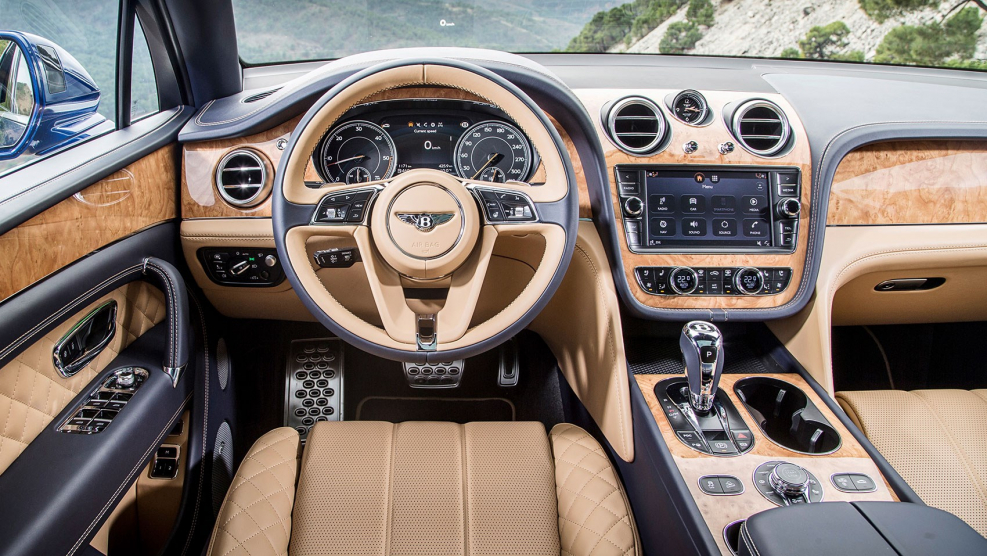 Bentley Bentayga 2018 салон