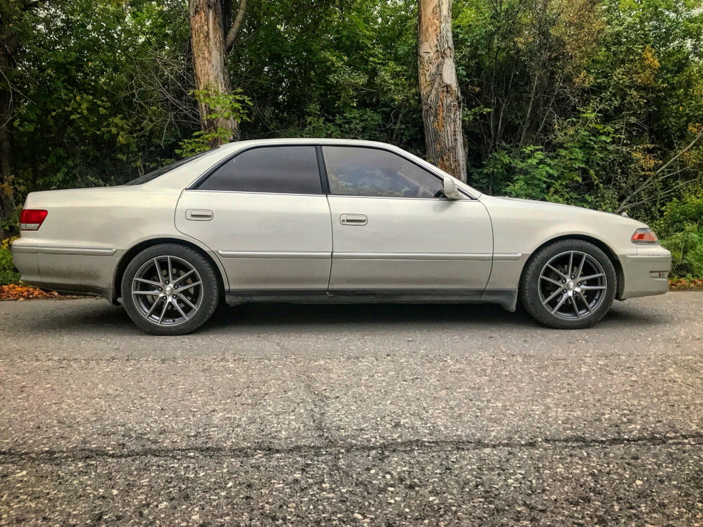 Toyota Mark II Tourer Regalia 2000