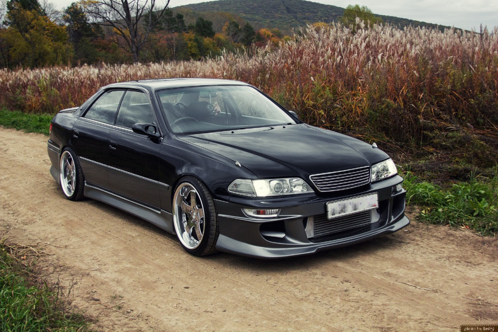 3). Toyota Mark II