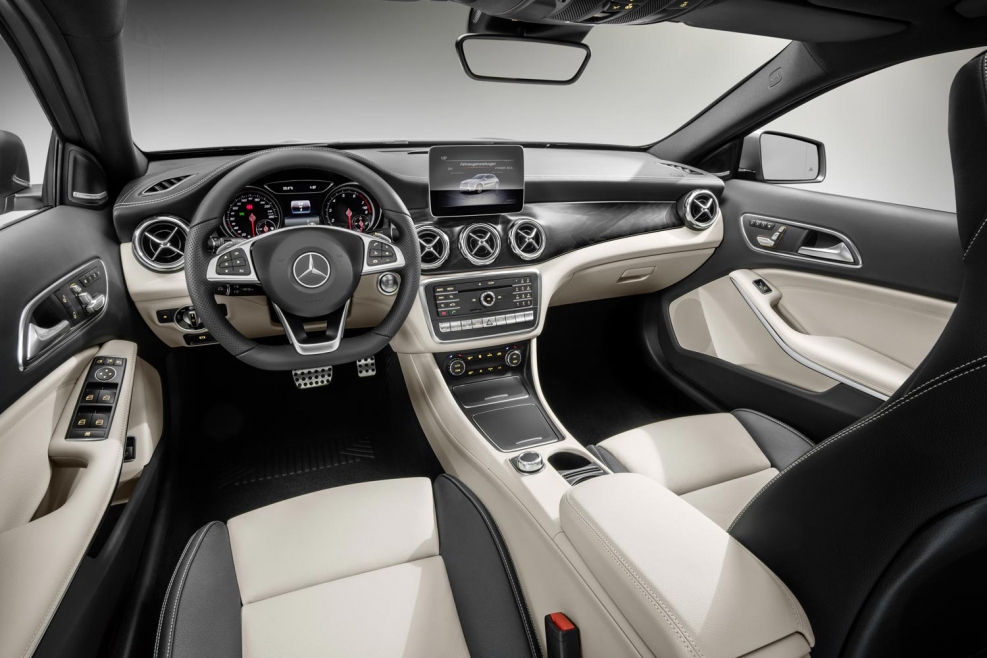Mercedes-Benz GLA 250 салон