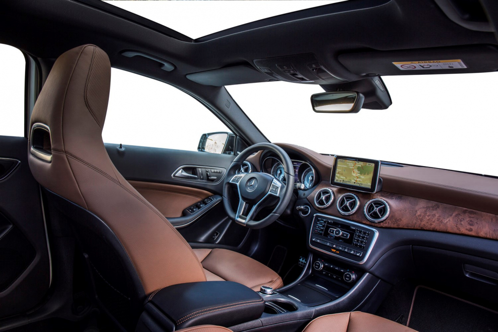 Mercedes-Benz GLA 250 салон