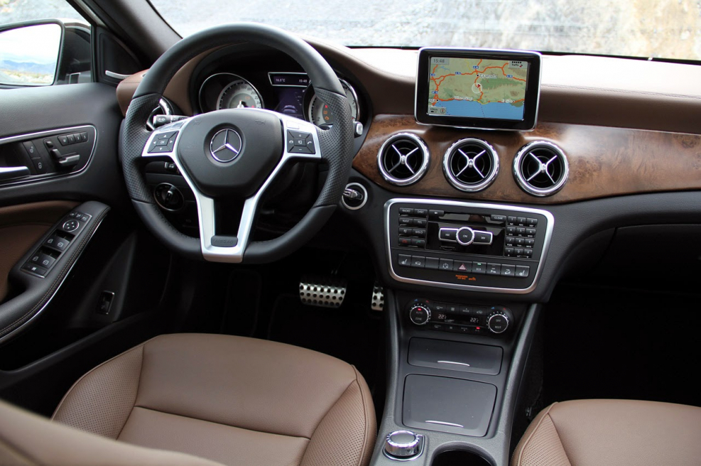 Мерседес GLA 250 4matic 2015
