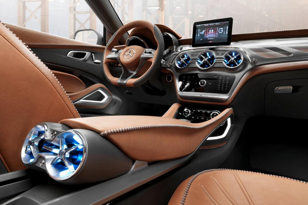 Mercedes-Benz кроссовер GLE салон