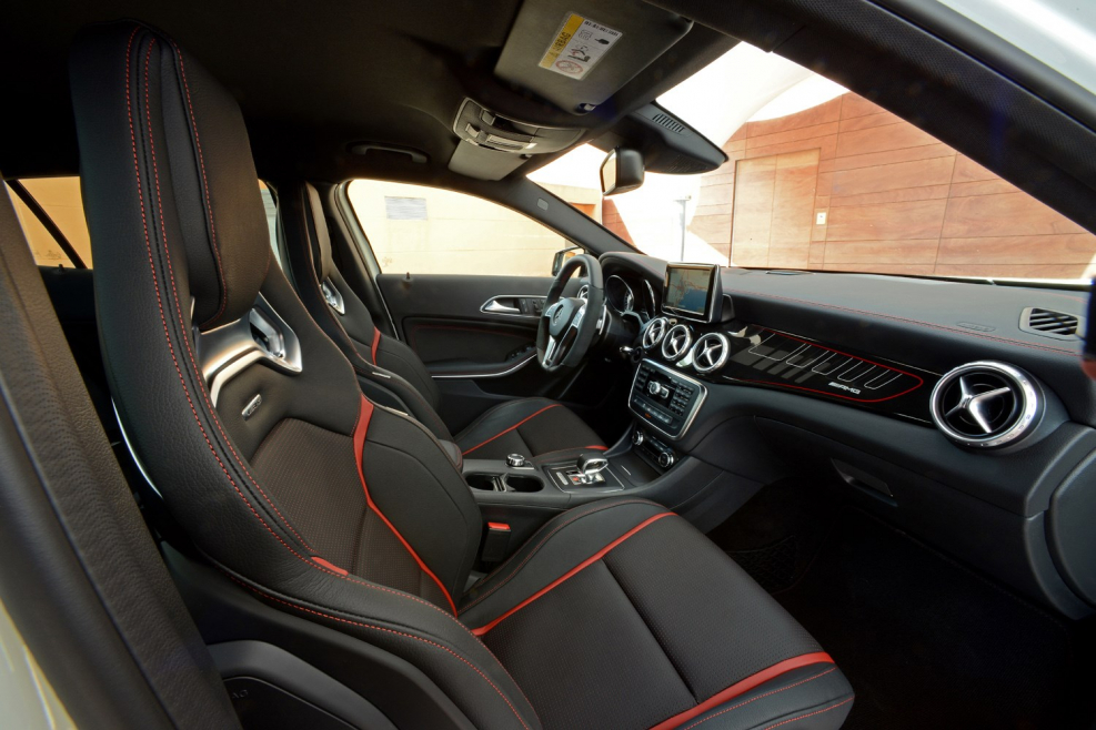Mercedes Benz GLA 45