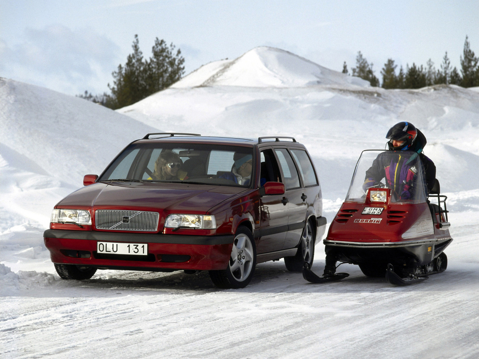 Volvo 850 1 поколение