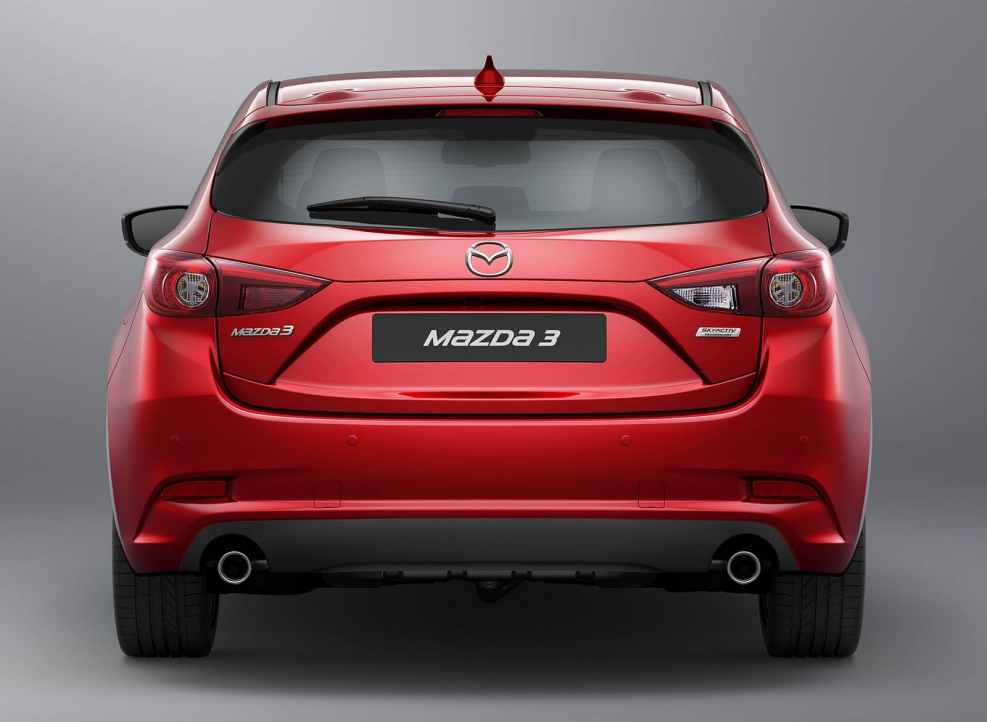 Mazda Axela 2016 хэтчбек