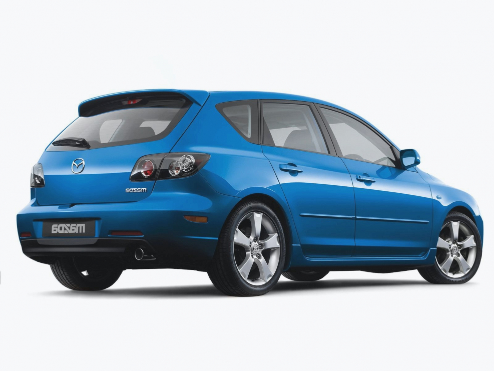 Mazda Axela 2004 хэтчбек