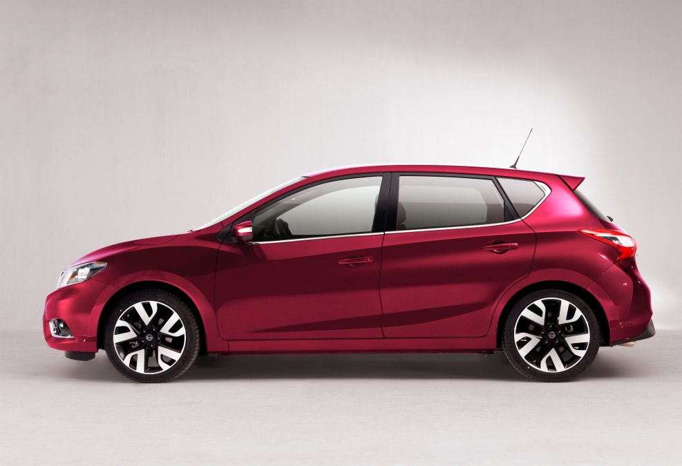 Nissan Pulsar хэтчбек
