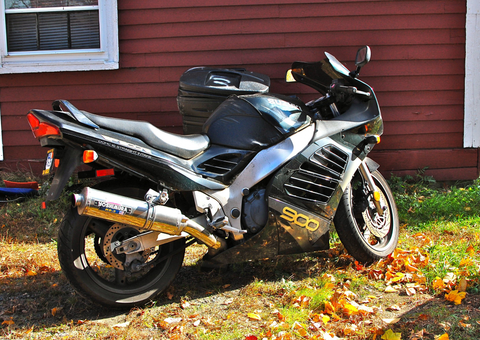 Suzuki RF 900. 1997г