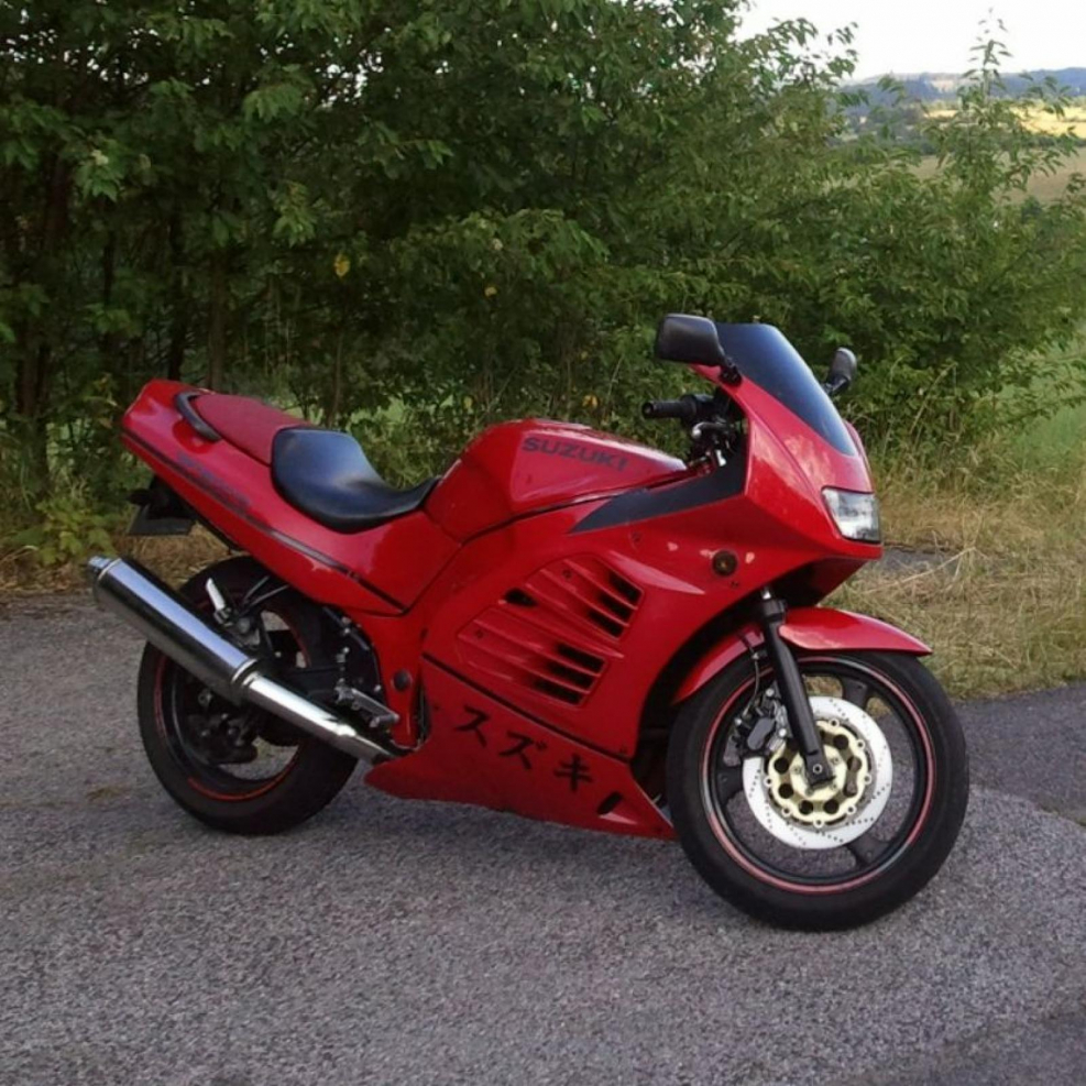 Suzuki RF 600 (rf600r)