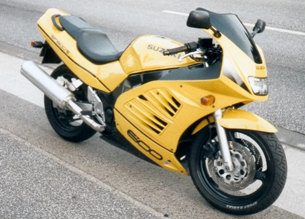 Suzuki RF 600