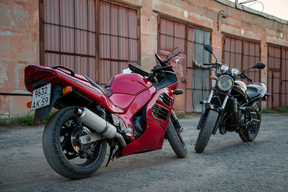 Suzuki Bandit rf400r