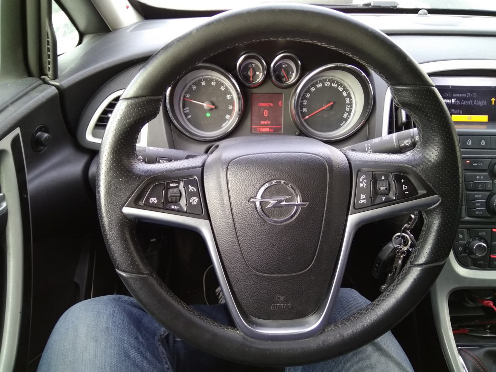 Руль Opel Astra 2012