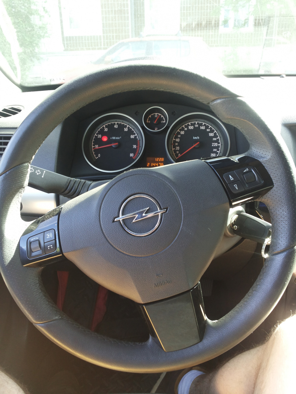 Opel Astra h 2007 руль