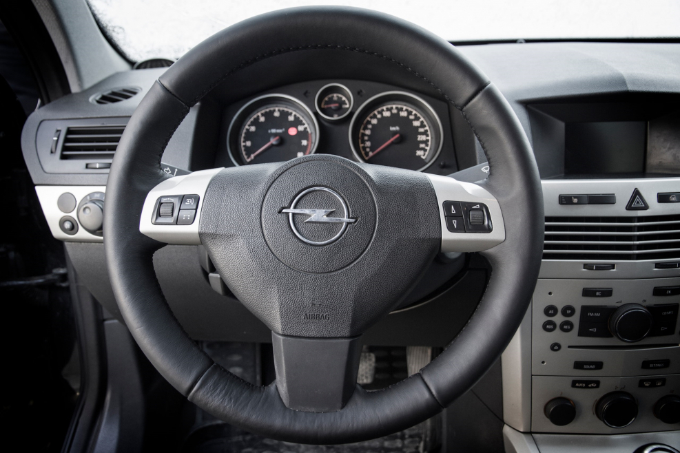 Руль Opel Astra h