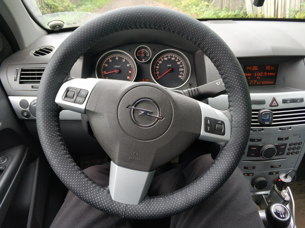 Обшивка руля Opel Astra h