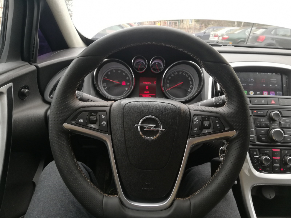 Руль Опель Астра j GTC