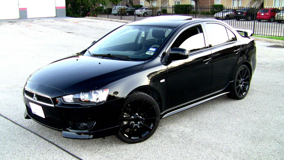 Mitsubishi Lancer 10 черный