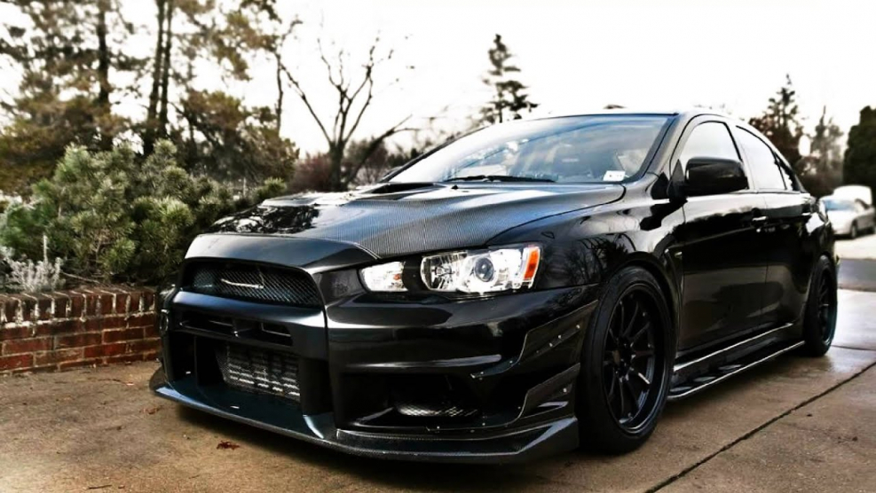 Mitsubishi Lancer x черный