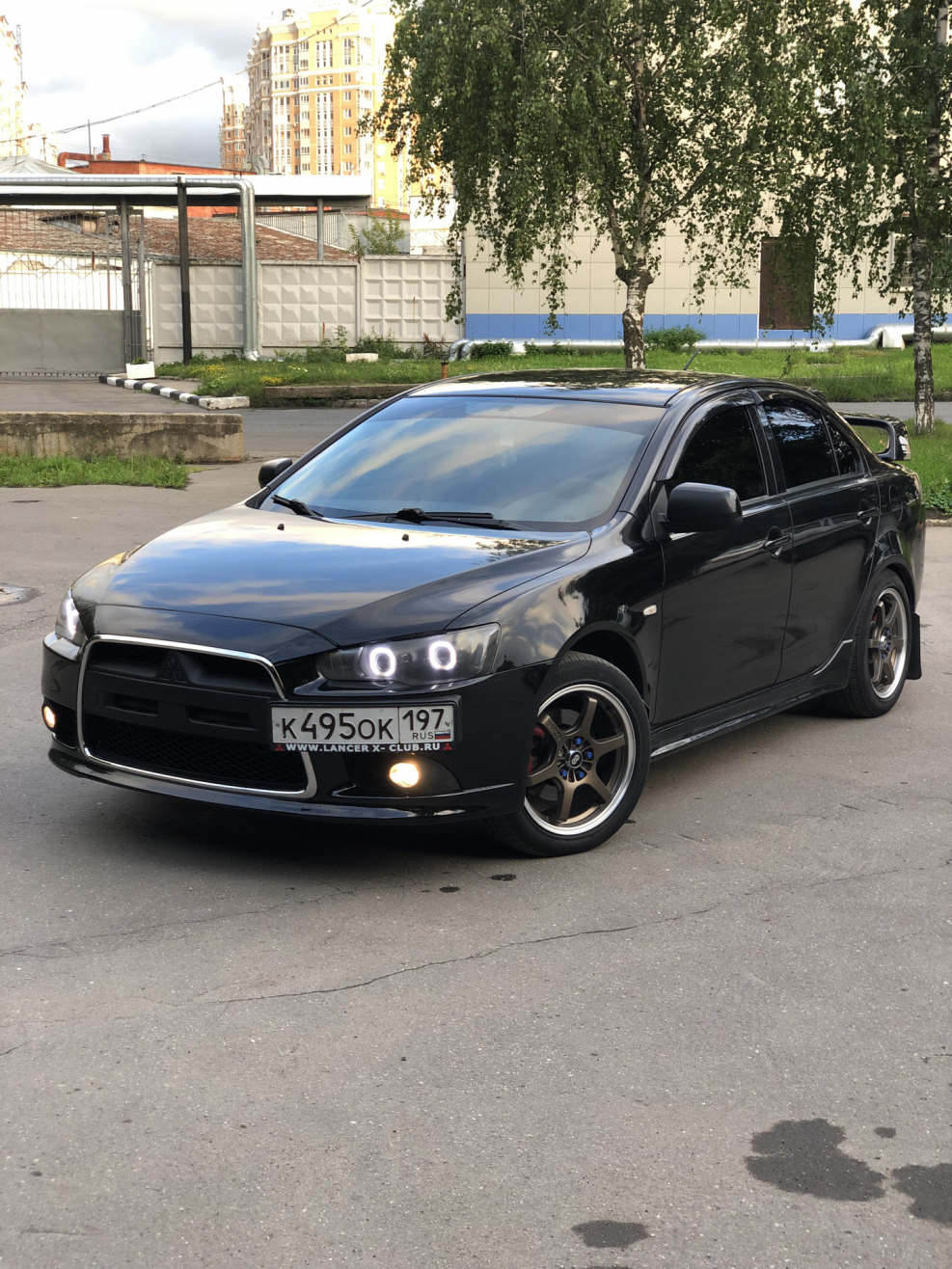 Mitsubishi Lancer 10 черный тонированный