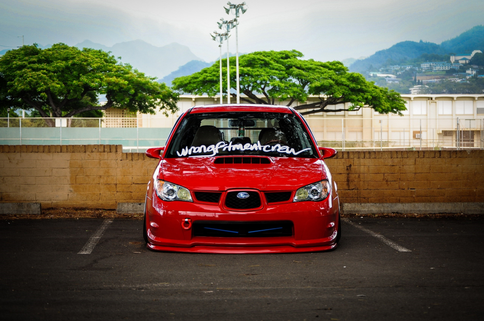 Субару Импреза WRX STI красная