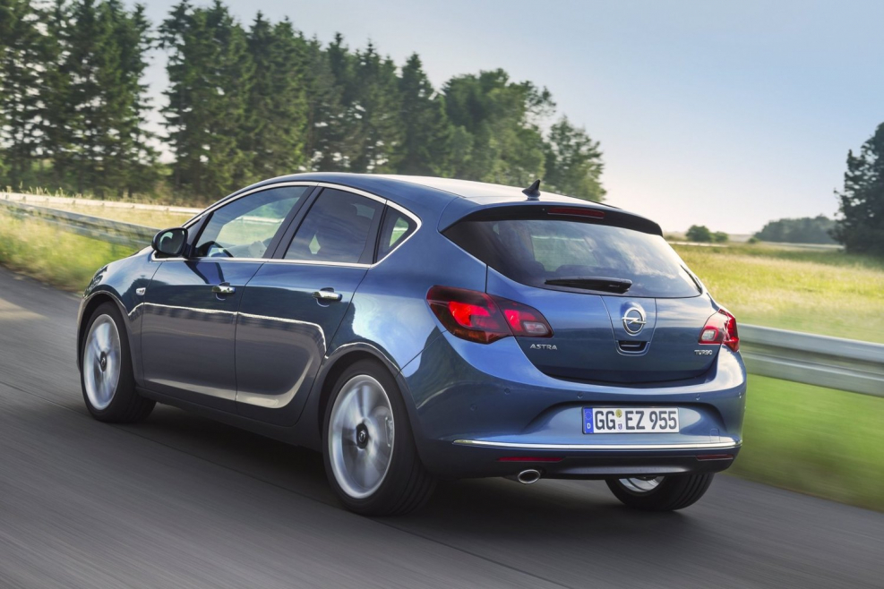 Opel Astra 2012