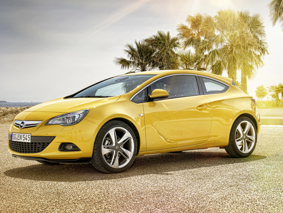 Opel Astra GTC 2015