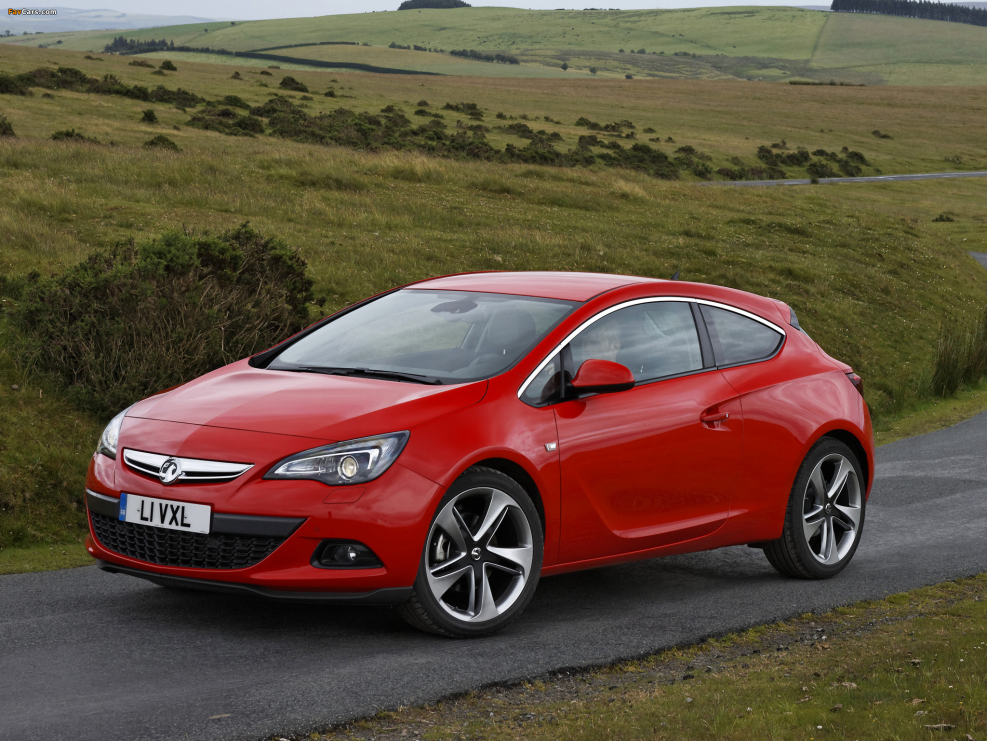 Opel Astra GTC 2011