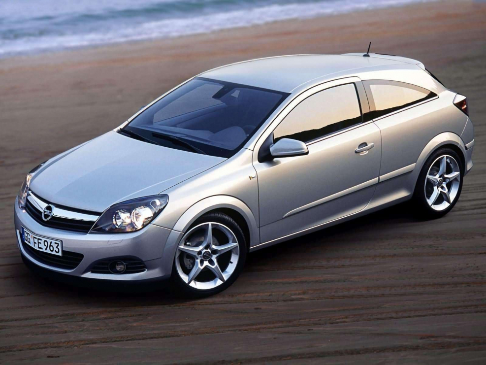 Opel Astra h GTC III 1.6 2008