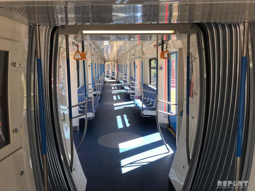 Баку метро вагон