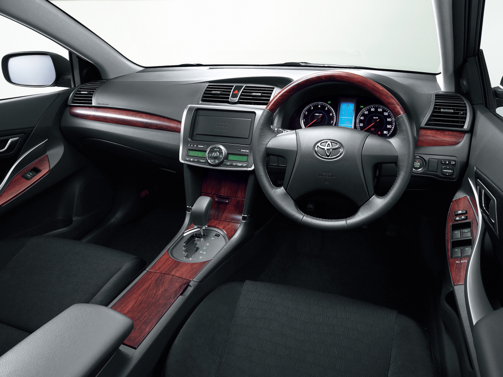 Toyota Allion 2010 салон