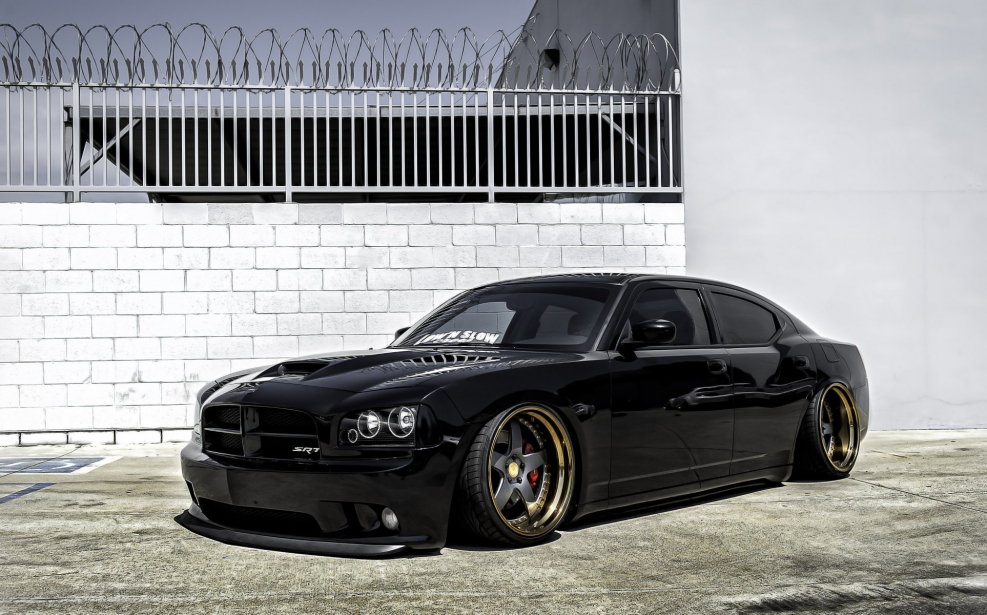 Dodge Charger srt8 черный