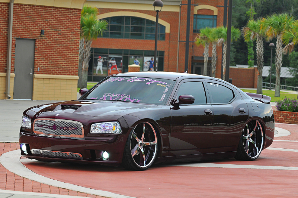 Додж Charger 2008 Tuning