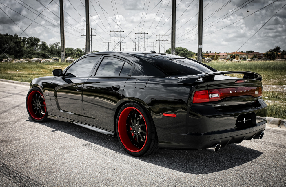 Dodge Charger srt8 черный
